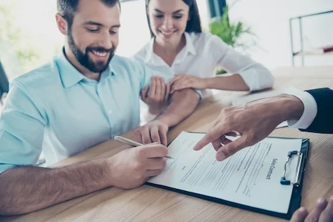 Leasing and marketing service
